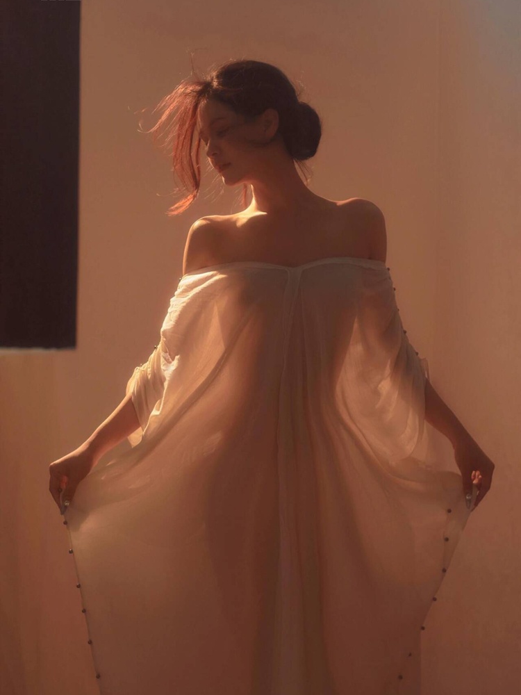 写真スタジオ照明 ガールポートレートアート写真 美しい10代 - Photography Lighting Portrait のレビューと価格